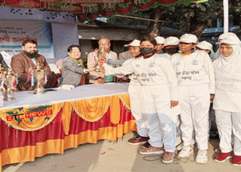 আটোয়ারীতে ৫৪তম শীতকালীন জাতীয় ক্রীড়া প্রতিযোগিতার সমাপনী ও পুরস্কার বিতরণ