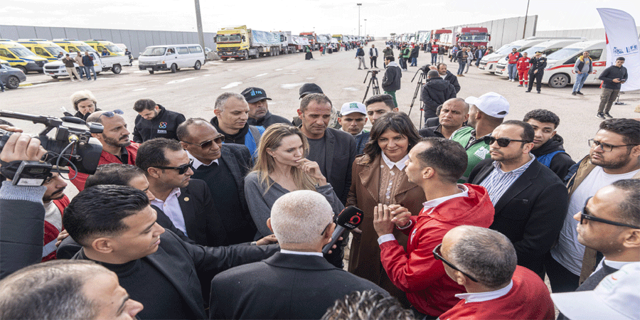 গাজার রাফাহ সীমান্ত পরিদর্শন হলিউড তারকা অ্যাঞ্জেলিনা জোলির
