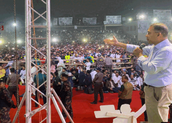 দেশকে পুনর্নির্মাণ করতে হলে গণতন্ত্রকে প্রতিষ্ঠিত করতে হবে : তারেক রহমান