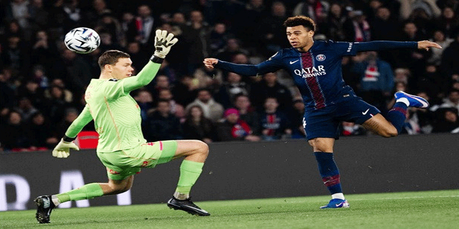 অনায়াস জয়ে শীর্ষে ফিরল পিএসজি