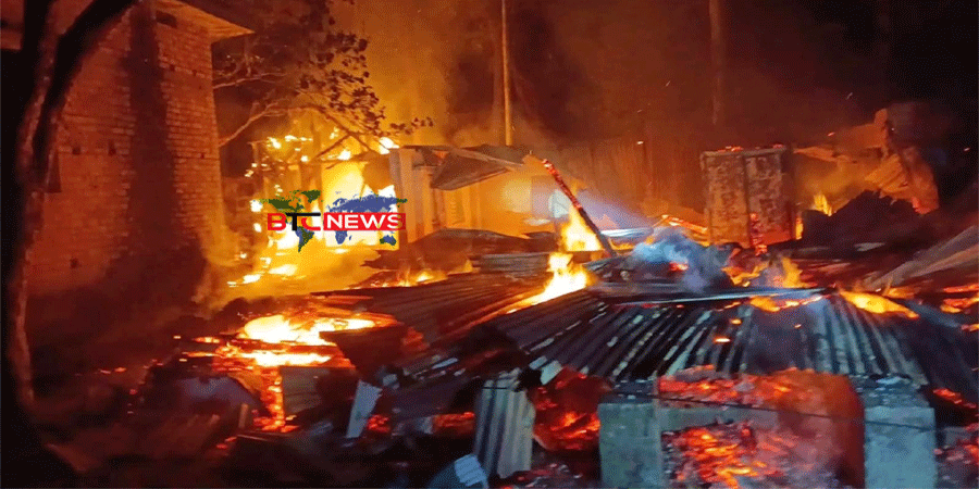 বাগেরহাটে যুবদল নেতার বসতবাড়িতে অগ্নিসংযোগ