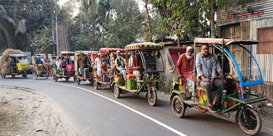 জামালপুরে দীর্ঘদিন পর নিজ এলাকা ঘুরে দেখলেন বীর মুক্তিযোদ্ধাসহ প্রবীণরা