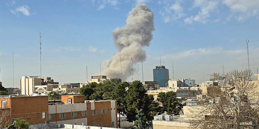 ট্রাম্পের আক্রমণকে ‘অবৈধ এবং অসাংবিধানিক’ বললেন মার্কিন সিনেটর!