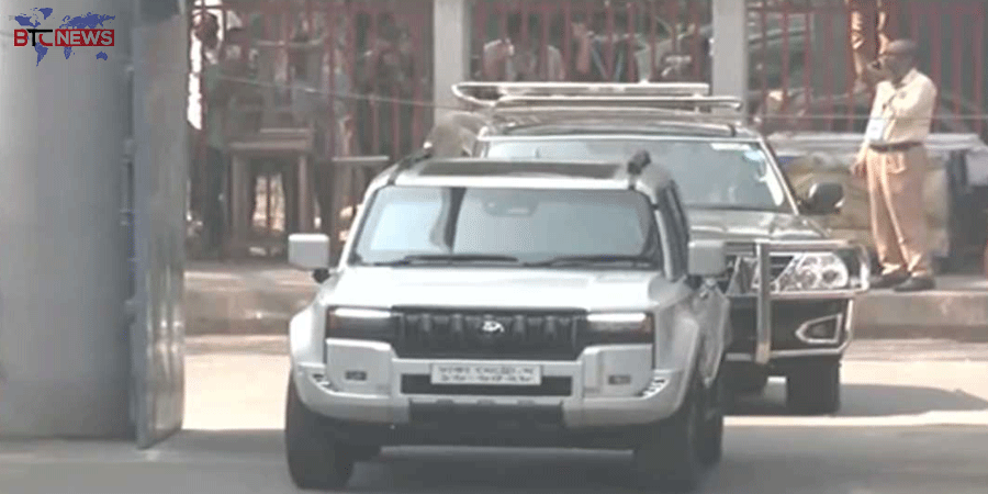 সরকারি গাড়ি নয়, নিজের গাড়িতে চলাফেরা করবেন প্রধানমন্ত্রী তারেক রহমান