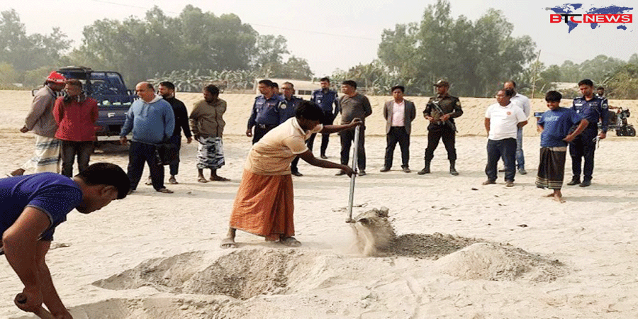 সিরাজগঞ্জে জবাইকৃত ৮টি ঘোড়ার প্রায় ৪শ কেজি ঘোড়ার মাংস জব্দ, দুজনকে কারাদণ্ড