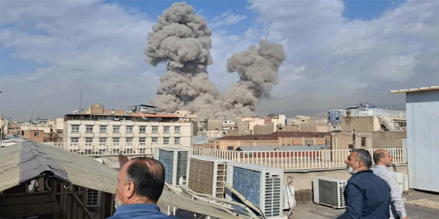 ভয়াবহ যুদ্ধের শঙ্কা: বিস্ফোরণে কাঁপলো তেহরান, ইসরায়েলজুড়ে সাইরেন