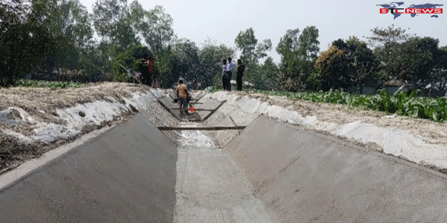T3S4T ক্যানেলের কাজের গুণগত মান উন্নয়নে তদারকি করেন ডালিয়া পানি উন্নয়ন বোর্ডের উপ – সহকারী প্রকৌশলী রাশিদুল ইসলাম