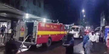 ভারতের একটি হাসপাতালের আইসিইউতে আগুন লেগে ১০ রোগীর মৃত্যু