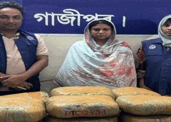 গাজীপুরে রান্নাঘরের মেঝের নিচে মিললো ২০ কেজি গাঁজা, গৃহবধূ আটক