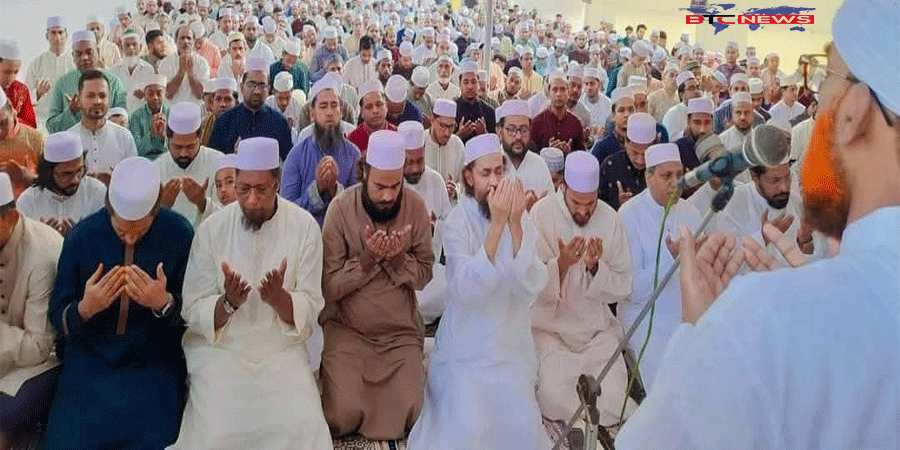 আহলে সুন্নাত ঈদ জামাত উদযাপন পরিষদ হালিশহর থানার উদ্যোগে সব ভাইবোনদের নিয়ে ঈদুল ফিতরের নামাজ আদায়