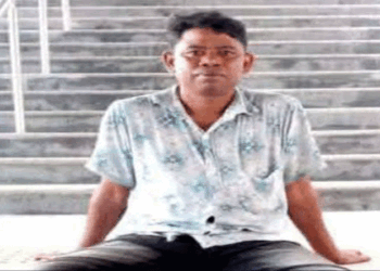 মোহনপুরে কৃষক লীগ নেতাকে কুপিয়ে হত্যা, অভিযোগ দিয়ে পলাতক অভিযুক্ত