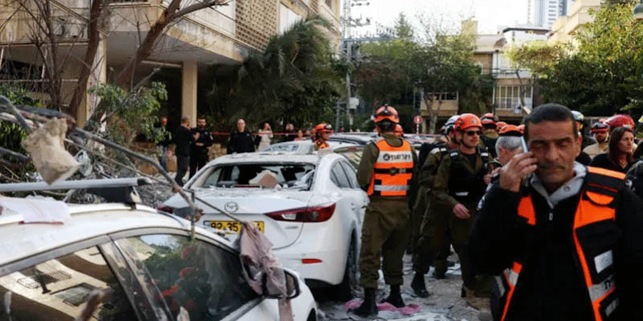 ইসরায়েলের কেন্দ্রস্থলে ইরানের ক্ষেপণাস্ত্র হামলা, উদ্ধারকারী দল মোতায়েন