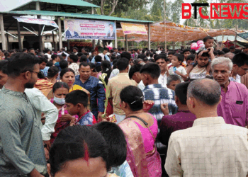 সিঁদুর কেনা-বিতরণের ঐতিহ্যে মুখরিত মেলা: ঐতিহাসিক সিন্দুরমতি তীর্থধাম মেলায় তীর্থযাত্রীদের ঢল