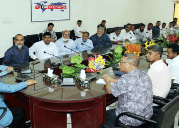 রাজশাহী জেলা পরিষদের নবনিযুক্ত প্রশাসকের সঙ্গে স্টাফদের পরিচিতি ও মতবিনিময় সভা অনুষ্ঠিত