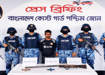 সুন্দরবন থেকে অস্ত্র ও গুলিসহ ডাকাত বাহিনীর সক্রিয় সদস্য আটক