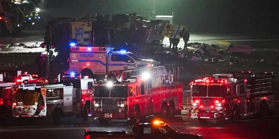 নিউইয়র্কে বিমান ও ফায়ার সার্ভিসের গাড়ির সংঘর্ষ, নিহত ২ পাইলট