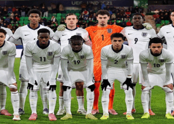 ইংল্যান্ড দলে চোটের হানা