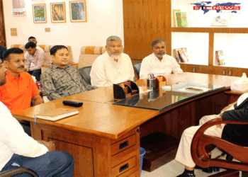 ঈদের শুভেচ্ছা বিনিময় করেন রাজশাহী জেলা পরিষদ প্রশাসক