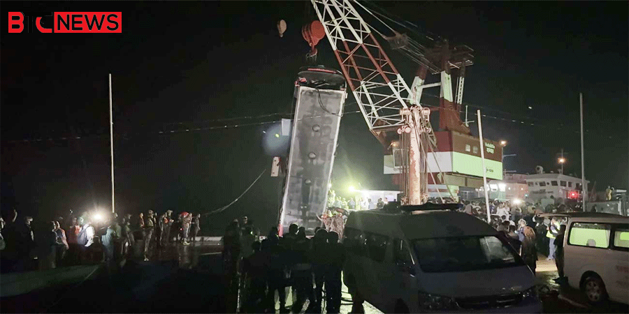 পদ্মায় ডুবে যাওয়া সেই বাসের রেজিস্ট্রেশন স্থগিত