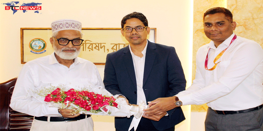 রাজশাহী জেলা পরিষদের নবনিযুক্ত প্রশাসককে এসবিএসি ব্যাংকের ফুলেল শুভেচ্ছা