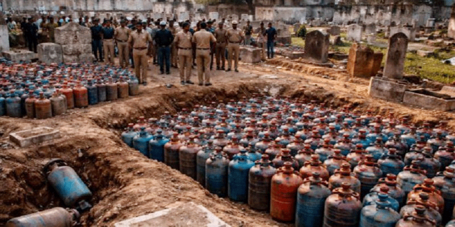 ভারতে কবরস্থান থেকে ৪১৪ গ্যাস সিলিন্ডার উদ্ধার সহ গ্রেপ্তার-১০