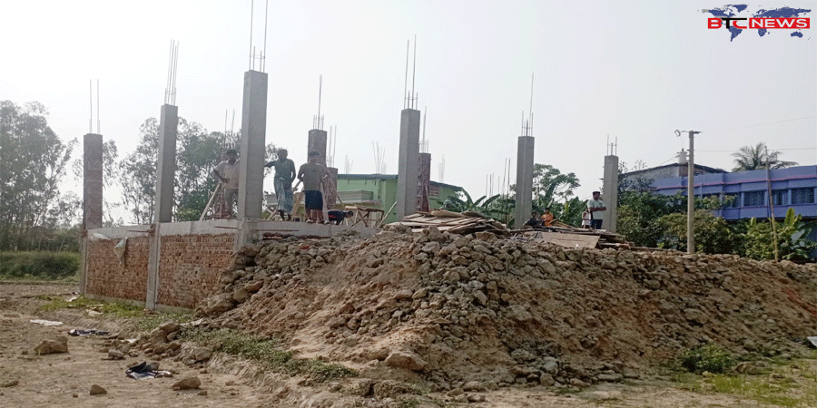 সাতকানিয়ায় জোরপূর্বক কৃষিজমি কর্তন, থানায় অভিযোগ