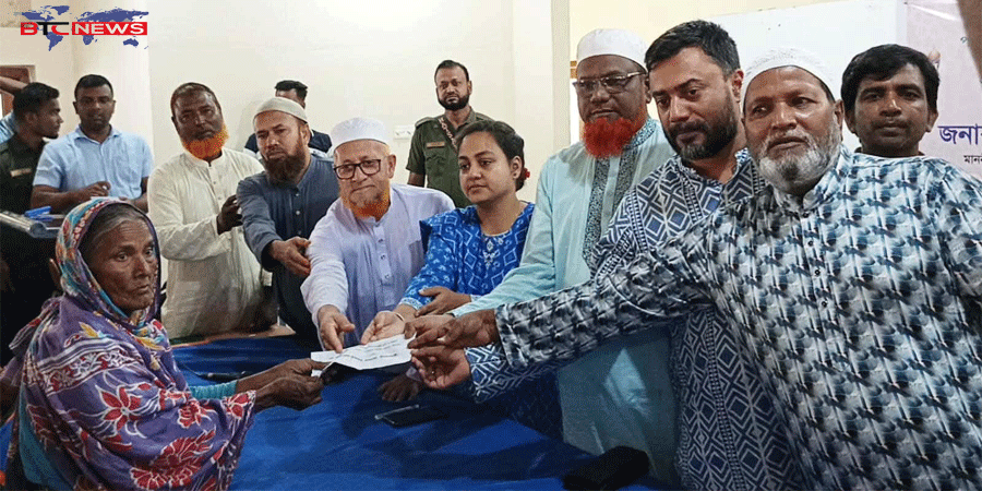 জলঢাকায় প্রধানমন্ত্রীর ত্রাণ ও কল্যাণ তহবিলের অনুদান বিতরণ