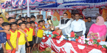 আদমদীঘিতে প্রাথমিক বিদ্যালয় গোল্ডকাপ বালক বালিকা ফুটবল টুর্নামেন্ট ফাইনাল খেলা অনুষ্ঠিত