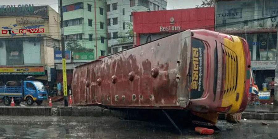 রাজধানীতে বাস দুর্ঘটনায় চারজনের মৃত্যু, আহত-১০