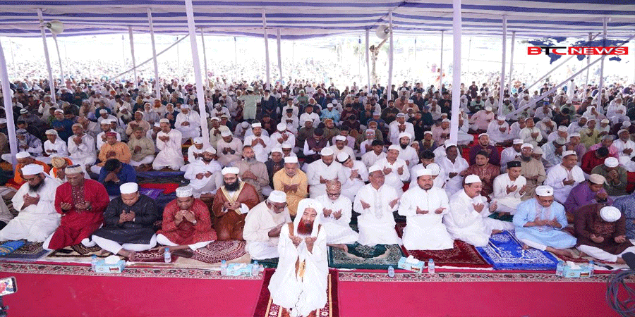 রাজশাহীতে হযরত শাহ মখদুম (র.) কেন্দ্রীয় ঈদগাহ মাঠে পবিত্র ঈদুল আযহা’র প্রধান জামাত অনুষ্ঠিত