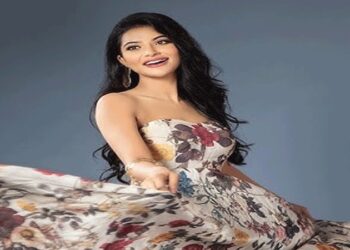 তুষির গানে মুগ্ধ শ্রোতারা!