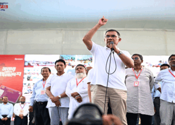 রাজনীতির নামে বিভ্রান্তি ছড়ানো হচ্ছে, সতর্ক থাকুন : প্রধানমন্ত্রী