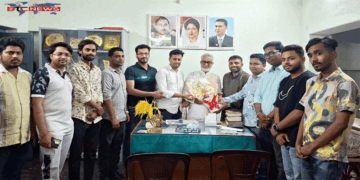 রাজশাহী জেলা পরিষদ প্রশাসককে ছাত্রদলের নবগঠিত কমিটির ফুলেল শুভেচ্ছা ও অভিনন্দন